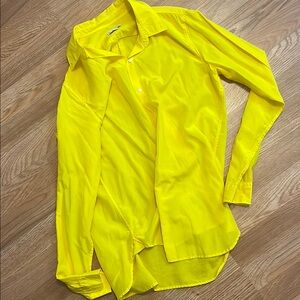 Gap bright yellow shirt